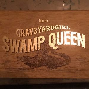 Swamp Queen Graveyard Girl palette